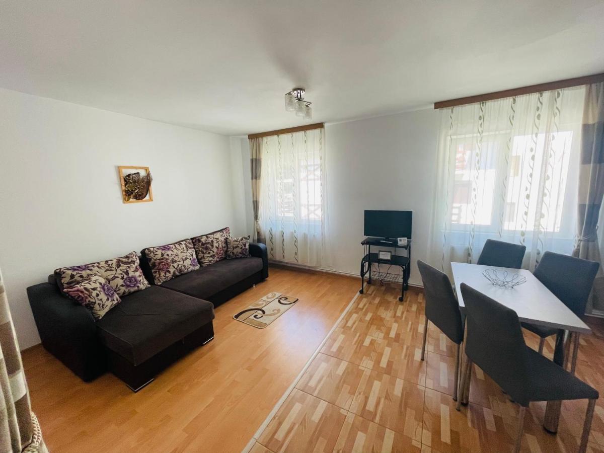 Apartamento Garsoniera Family Buşteni Exterior foto